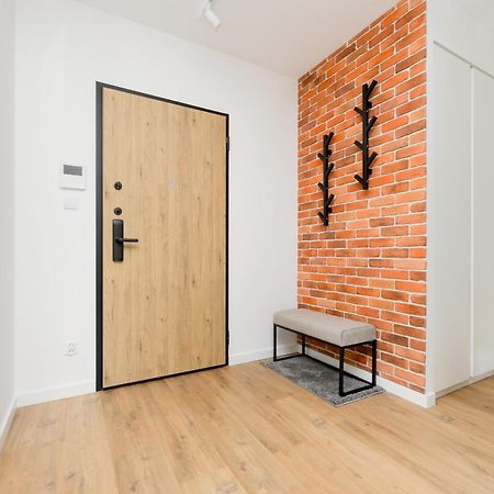 Komfortowy Apartament Dla 4 Osob Z Parkingiem By Noclegi Renters Warszawa Exteriör bild
