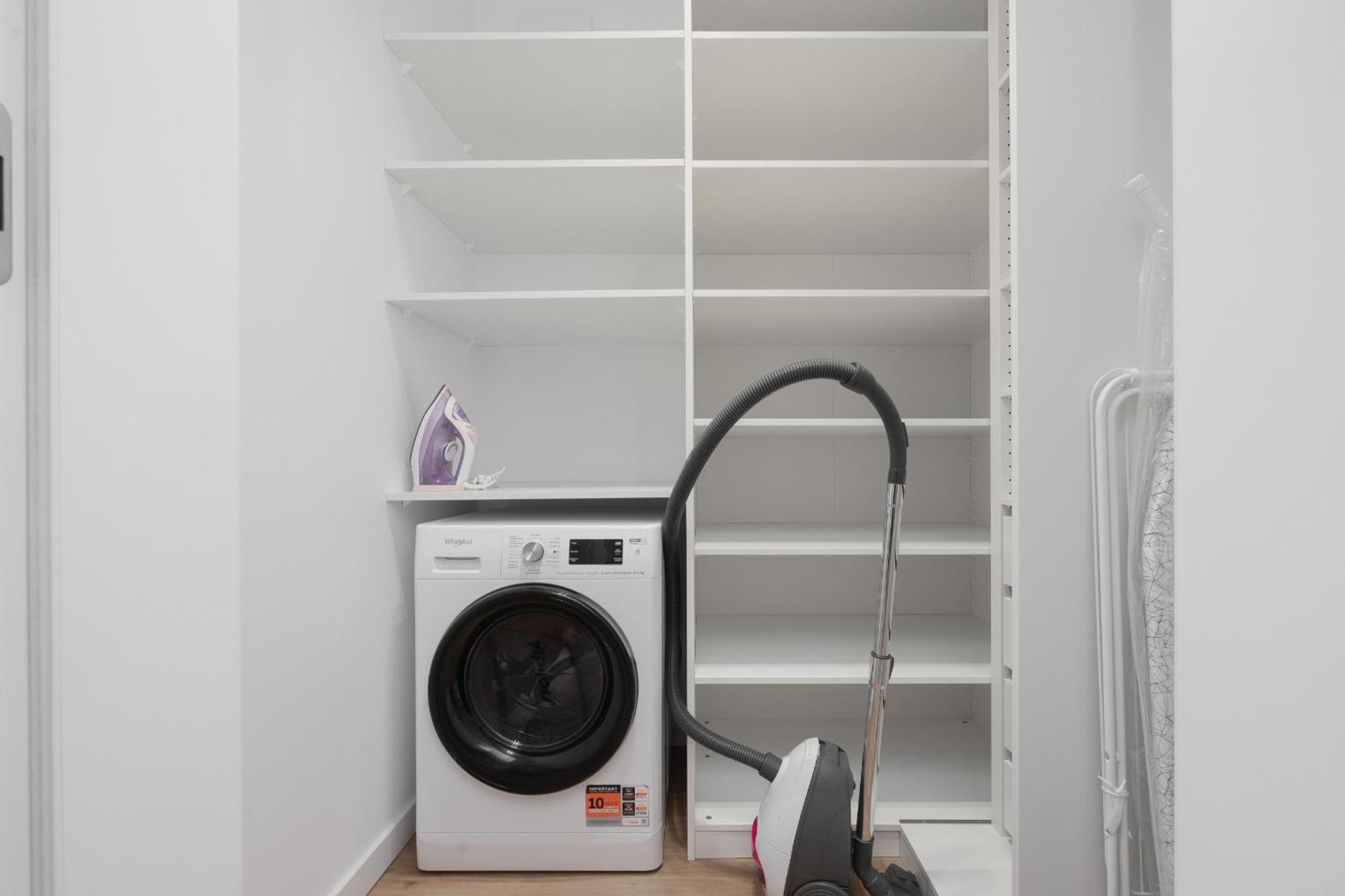 Komfortowy Apartament Dla 4 Osob Z Parkingiem By Noclegi Renters Warszawa Exteriör bild