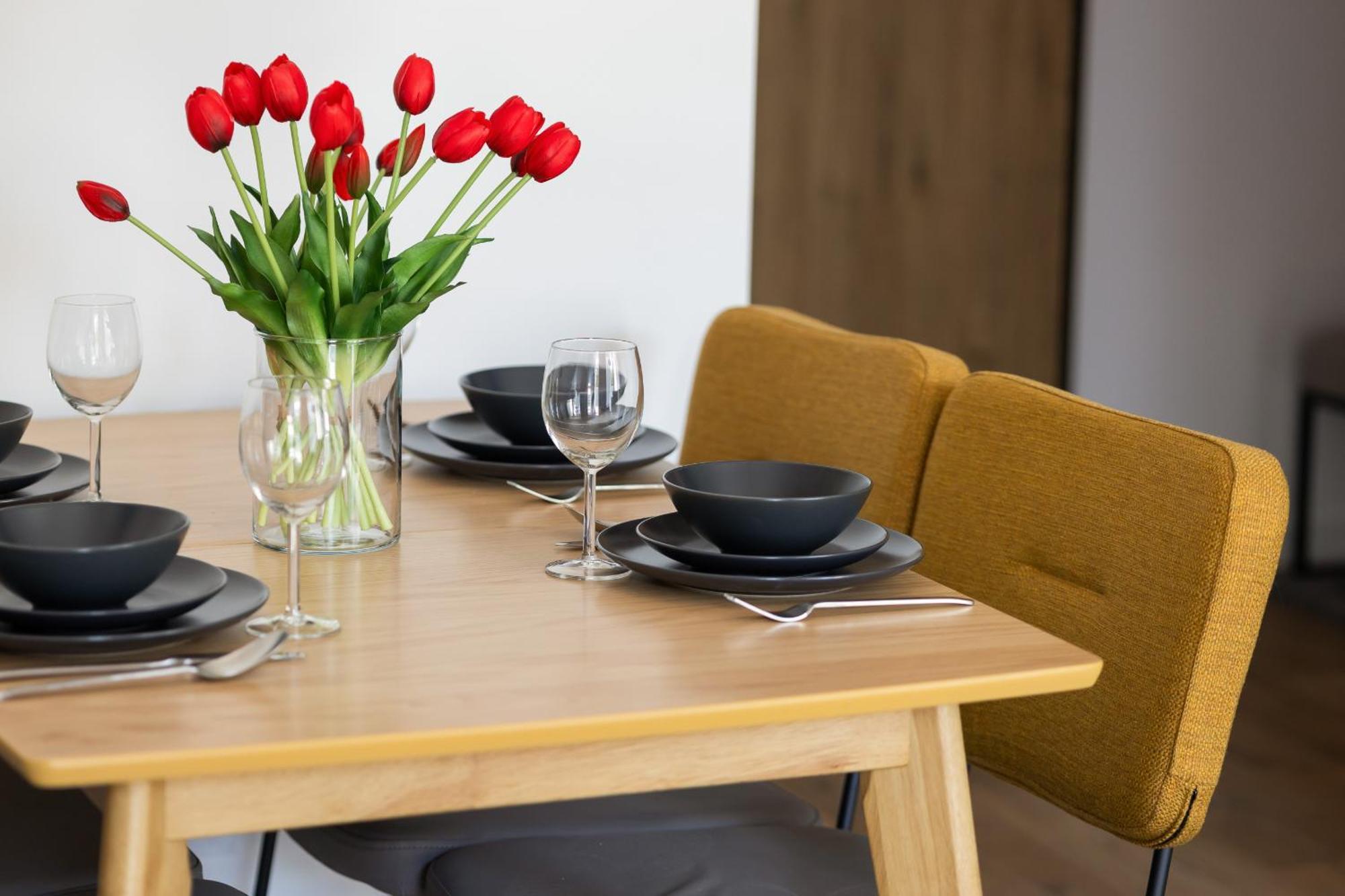 Komfortowy Apartament Dla 4 Osob Z Parkingiem By Noclegi Renters Warszawa Exteriör bild